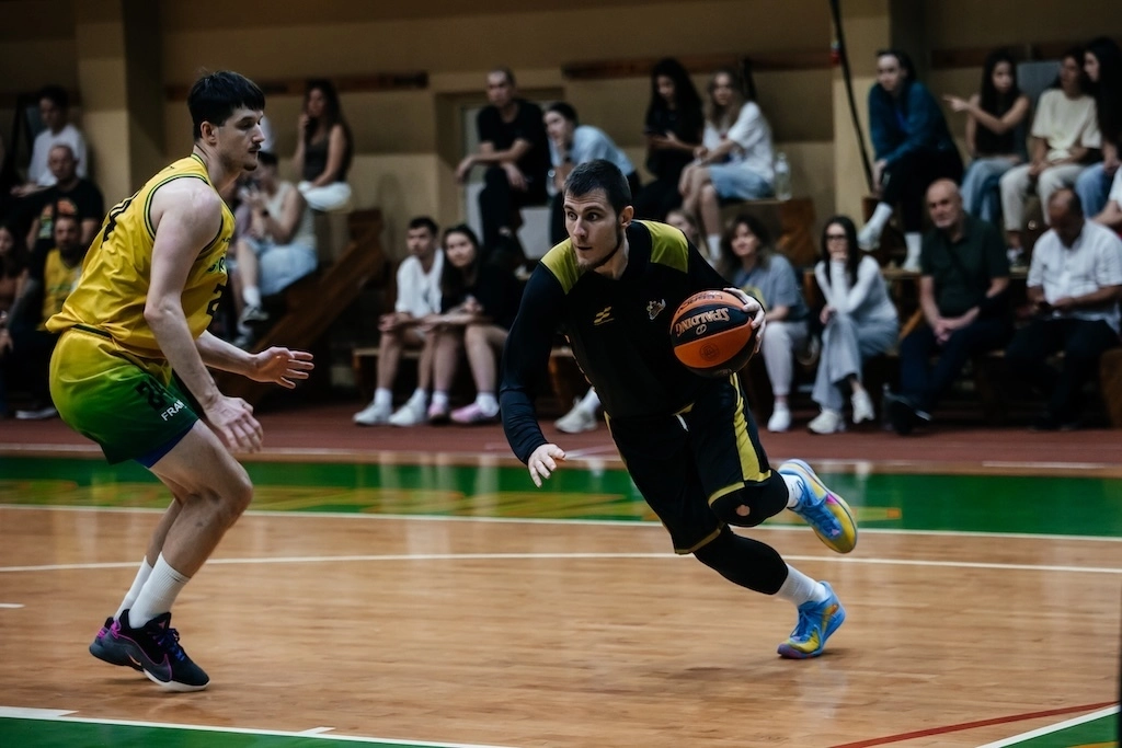 Повний розклад та результати передсезонних матчів Суперліги Favbet 2025/26