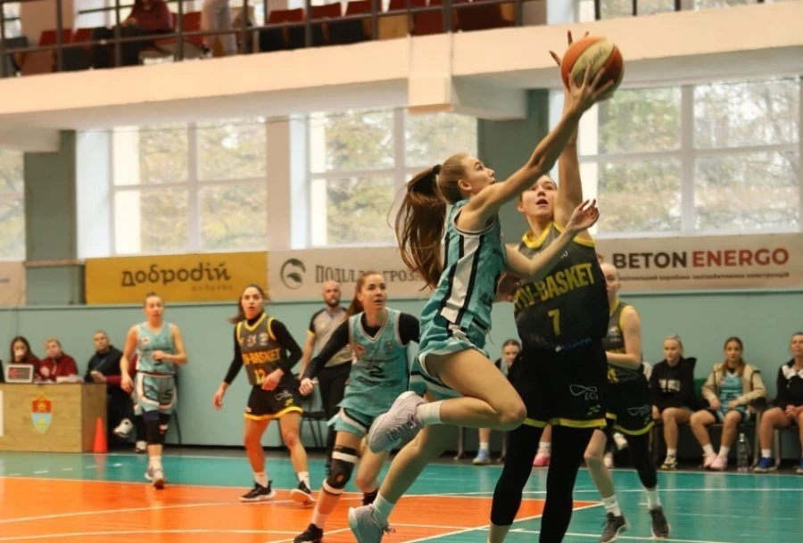 Камбек у Жіночій Суперлізі: як Вінниця-МедУніверситет взяла 70:66 у Київ-Баскета?