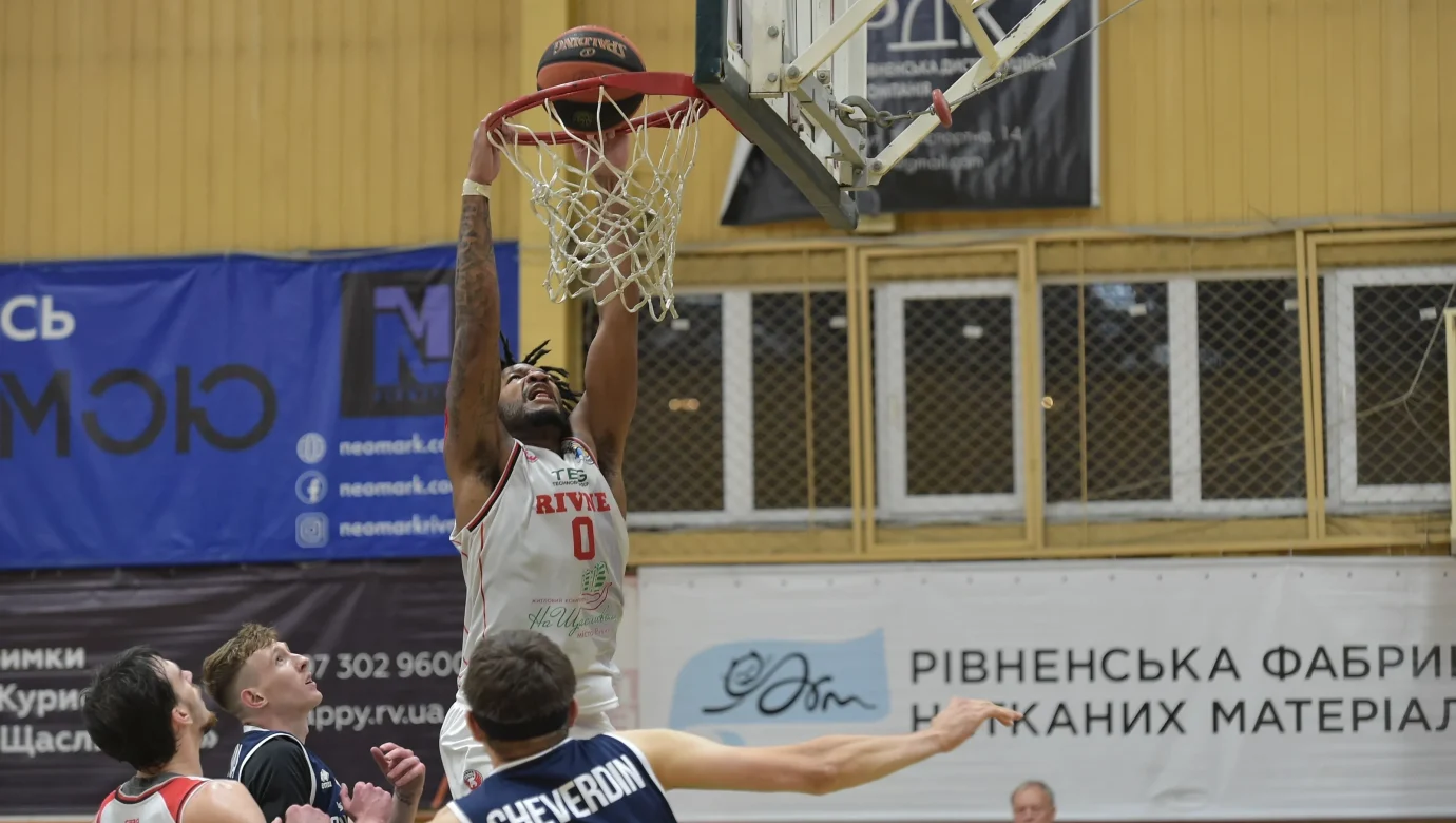 Суперліга в Рівному: Рівне-ОШВСМ бере гру 64:56 проти Соколів