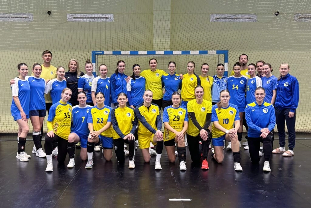 Збірна України з гандболу на тренуванні в