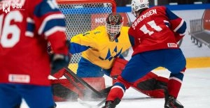 Україна змагалася з Норвегією на чемпіонаті світу, матч завершився в нічию 2:2, норвежці виграли в овертаймі.