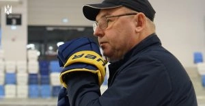 Головний тренер збірної України Дмитро Христич обговорює результати збору в Румунії та підготовку до матчів.