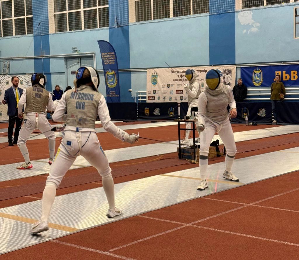 Fencing tournament at Lviv University, honouring Vadym Andriyevskyi, showcases fierce competition and notable victories.