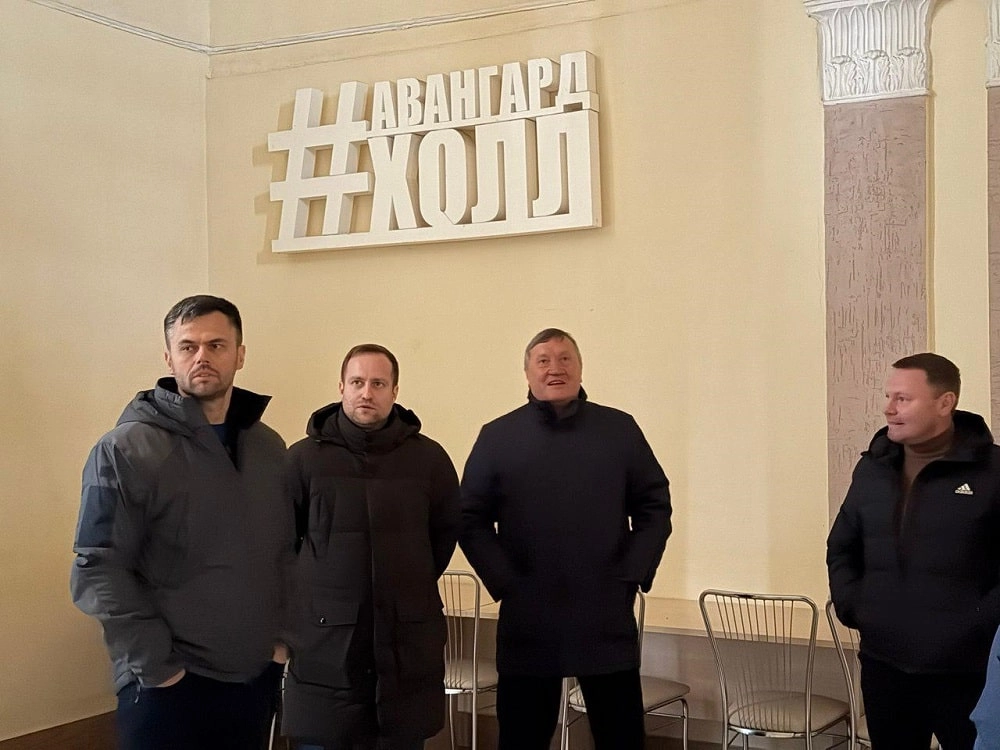 Конференція Асоціації футболу Донецької області: керівники УАФ обговорюють розвиток футболу в регіоні під час війни.