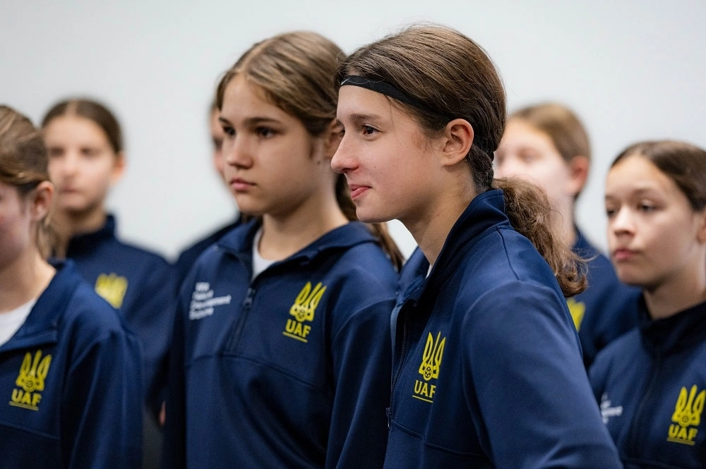 Дівчата з дівочої збірної України WU-15 на заході «Майндсет Чемпіонки», розвиваючи навички емоційного управління.
