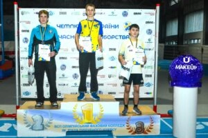 Юні призери Чемпіонату України з сучасного п’ятиборства у Києві, відзначені медалями та нагородами.