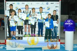 Вітаємо переможців чемпіонату України з п’ятиборства «Різдвяний Кубок» у Києві! Юні спортсмени з медалями та грамотами.