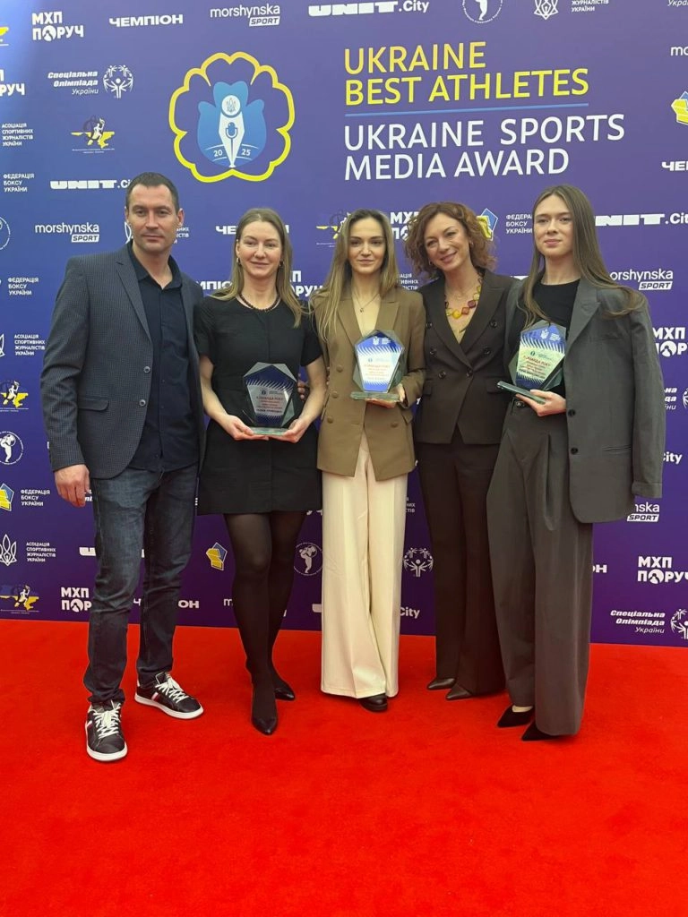 Церемонія нагородження Ukraine Best Athletes 2025 у UNIT.City: переможці фехтування та визнання спортивних досягнень.