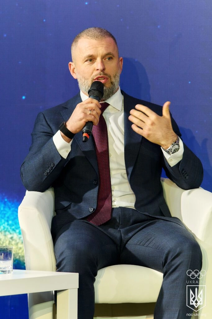 Вадим Гутцайт під час Генеральної асамблеї НОК України, присвяченої 35-річчю організації.