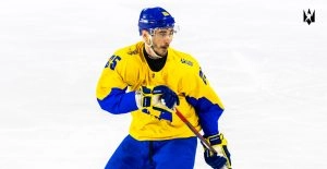 Віктор Захаров, нападник «Сокола», переміг у голосуванні найкращих хокеїстів України 2025 року.