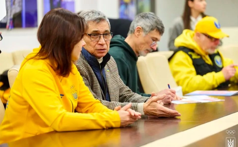 Представники НОК України обговорюють підготовку до зимових Олімпійських ігор у конференц-залі