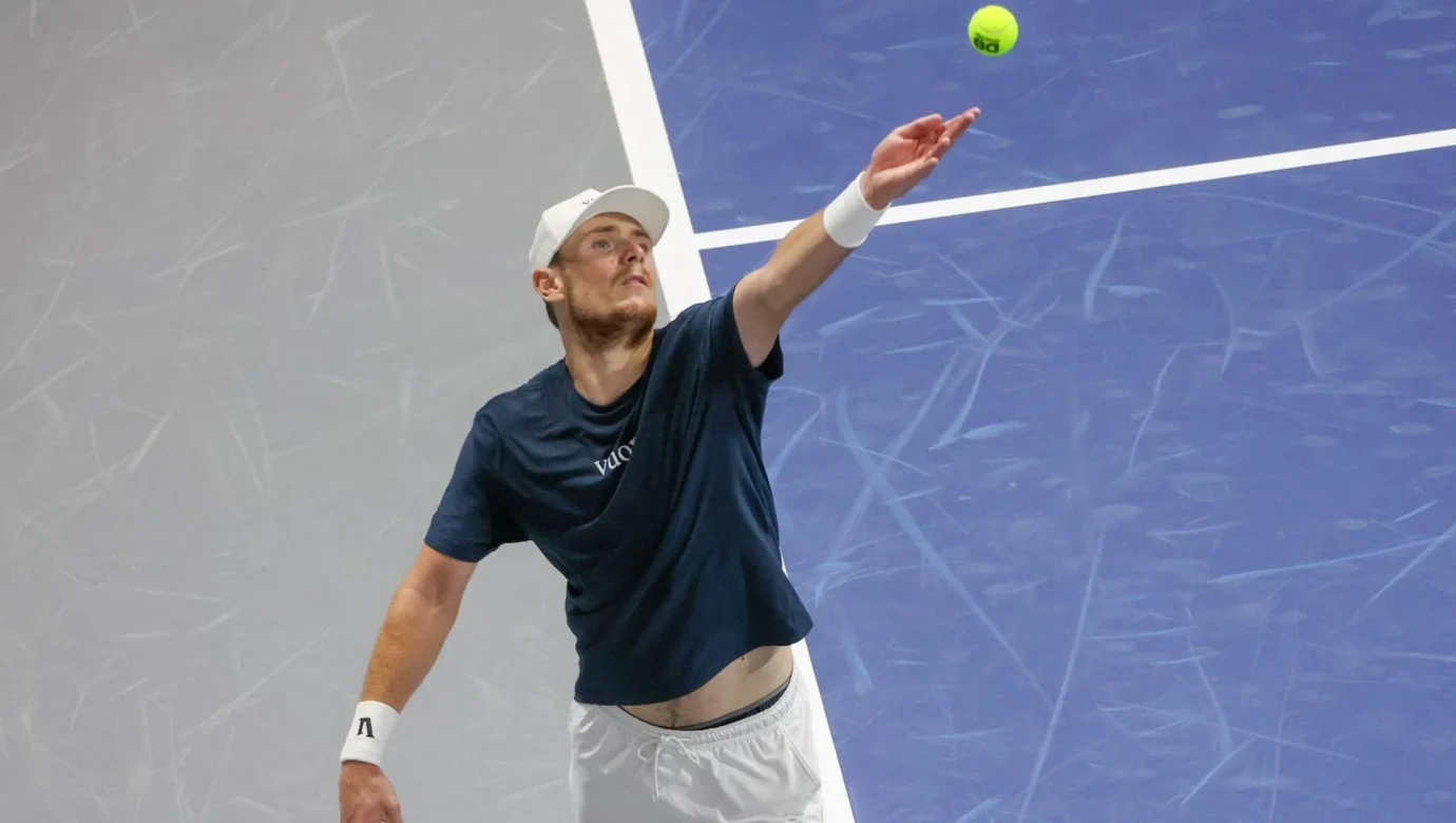 Сенсація в Далласі на ATP 500: як Піннінгтон-Джонс розбив Коболлі 6-2 6-2?