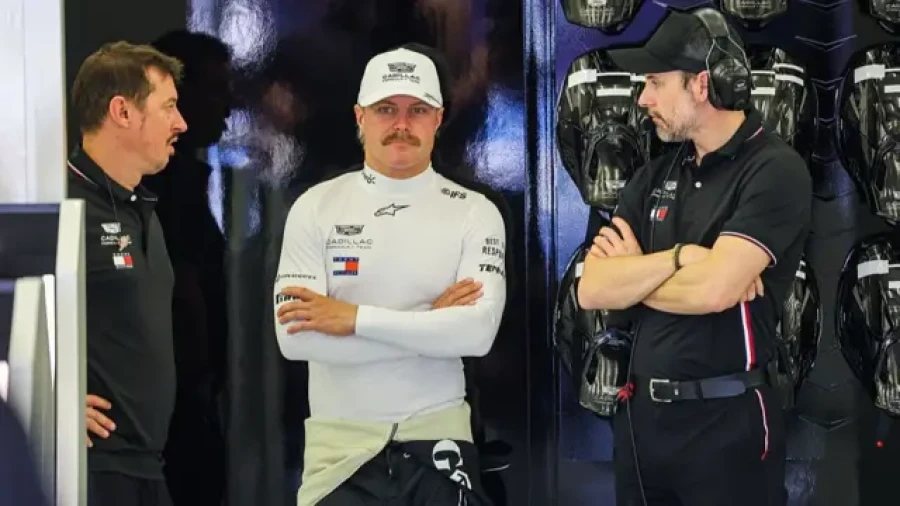 Другий день тестів Формули-1: McLaren спереду, Red Bull тисне