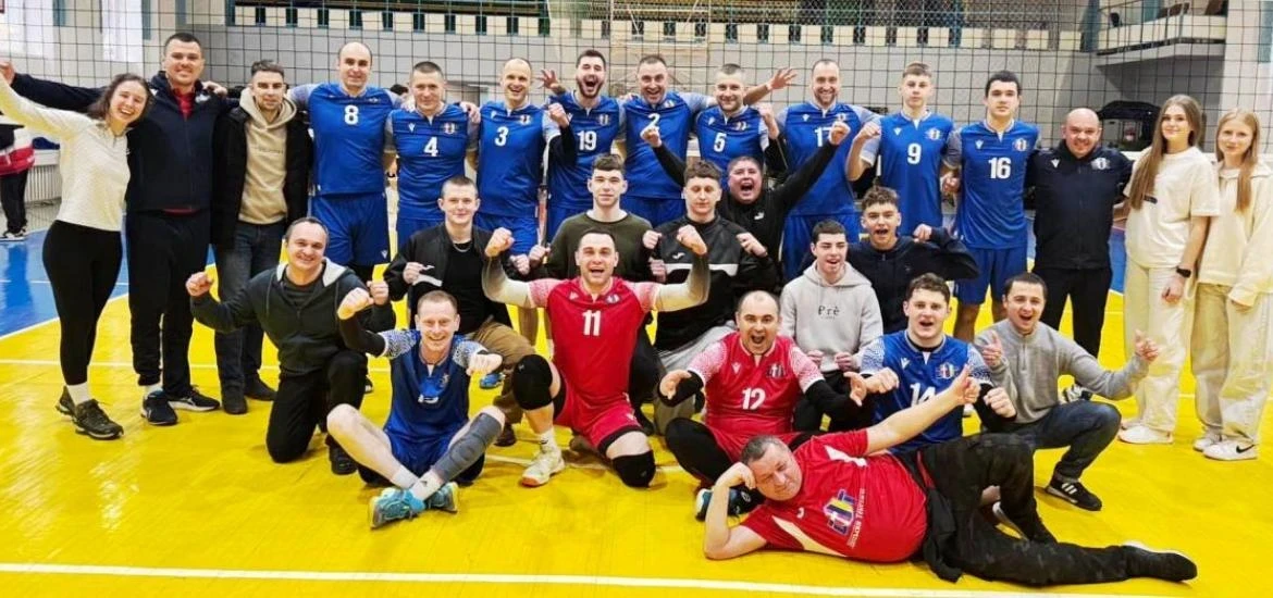Вища ліга (чоловіки): драматичні 15-12 і 15-13 оформили півфінали