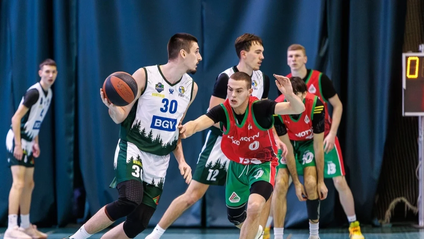Хто сильніший сьогодні? Перша ліга виводить на паркет дуелі у Хмельницькому