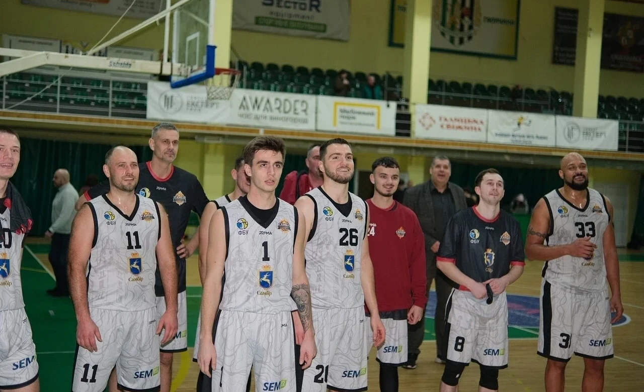 Самбір — Хмельницький у Вищій лізі: битва за вершину вже цього тижня?