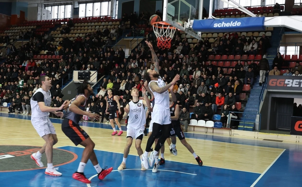 Хто зламав опір Мавп у Суперлізі GGBET? Пікок і 69-56