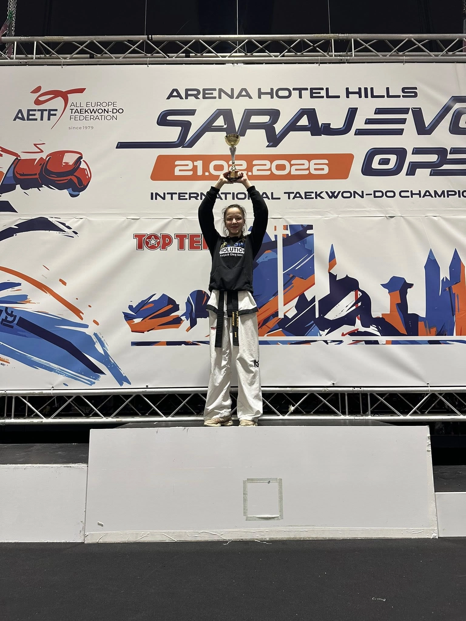 Спортсменка з медаллю на турнірі Sarajevo Open 2026 на арені Arena Hotel Hills у Сараєво