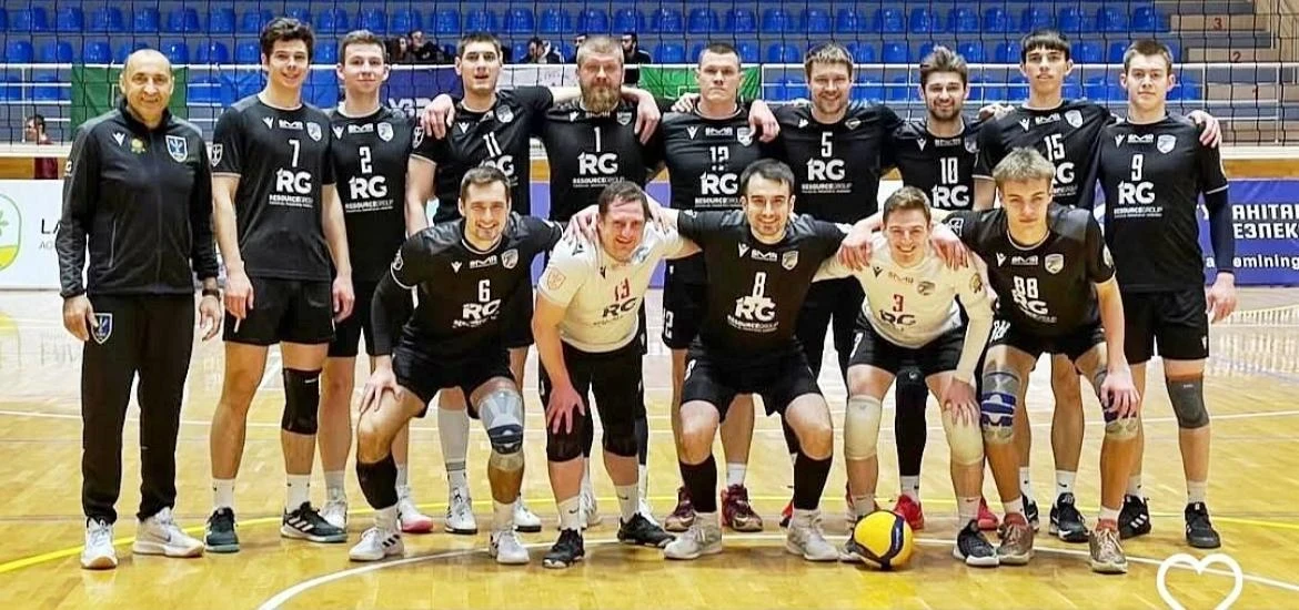 Золотий сет вирішив півфінал: Вища ліга (чоловіки) виходить на фініш