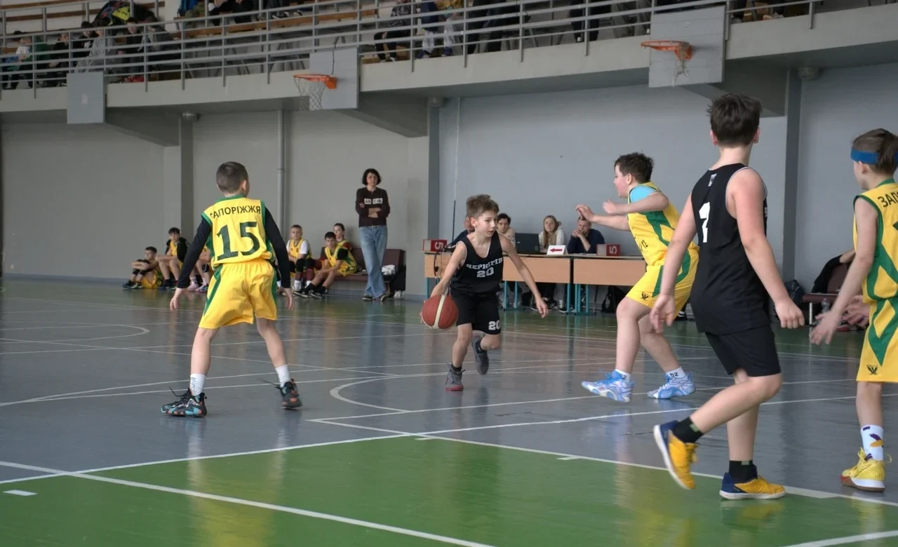 Чемпіонат України ВЮБЛ 2014: Чернівці беруть 3-0, Фастів 2-1 – перші підсумки