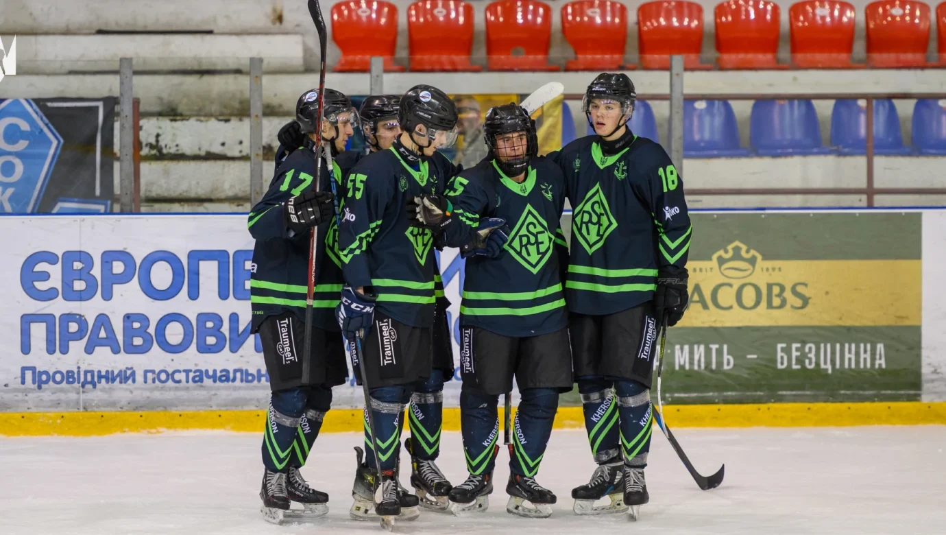 Хто зупинить «Дніпро»? Молодіжна хокейна ліга України 2025/26