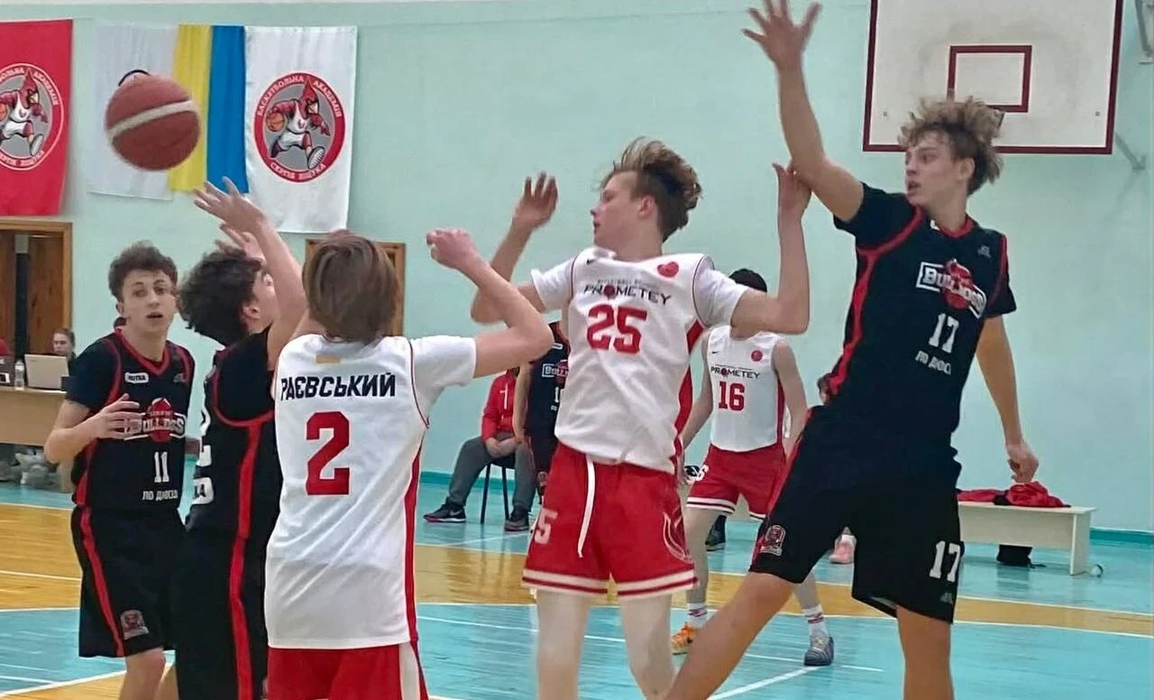 Тур ВЮБЛ U-14 у Рівному: три перемоги Львова і серія Процюка