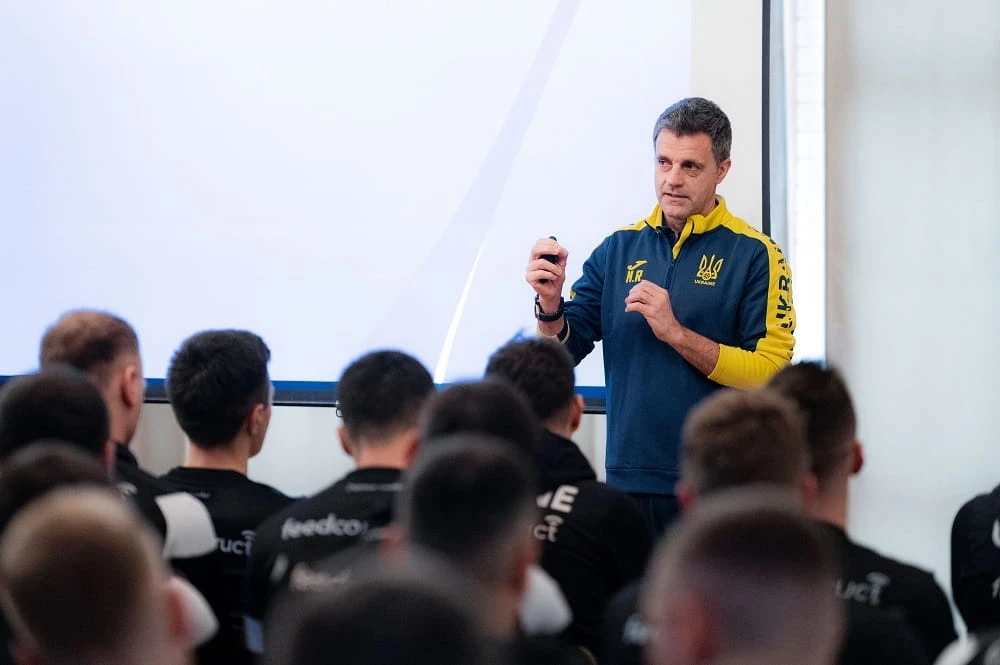 Як арбітри пояснили епізоди 19-го туру VBET Української Премʼєр-Ліги-2025/2026?
