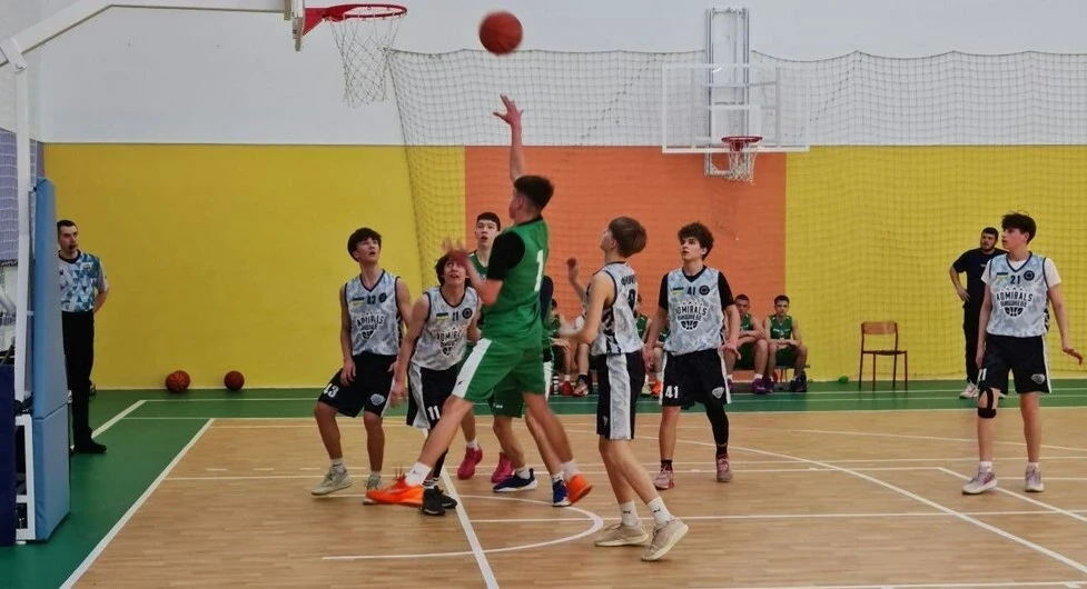 ВЮБЛ 2010 у Черкасах: Харків без поразок, далі битва за 17-20