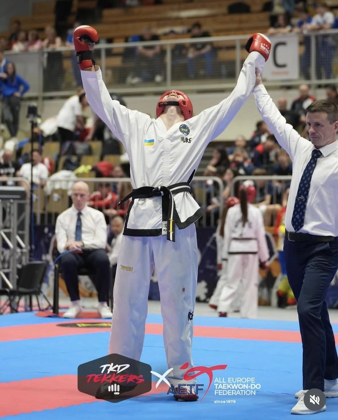 Український спортсмен святкує перемогу на Чемпіонаті Європи з Таеквон-До AETF 2026 у Маріборі