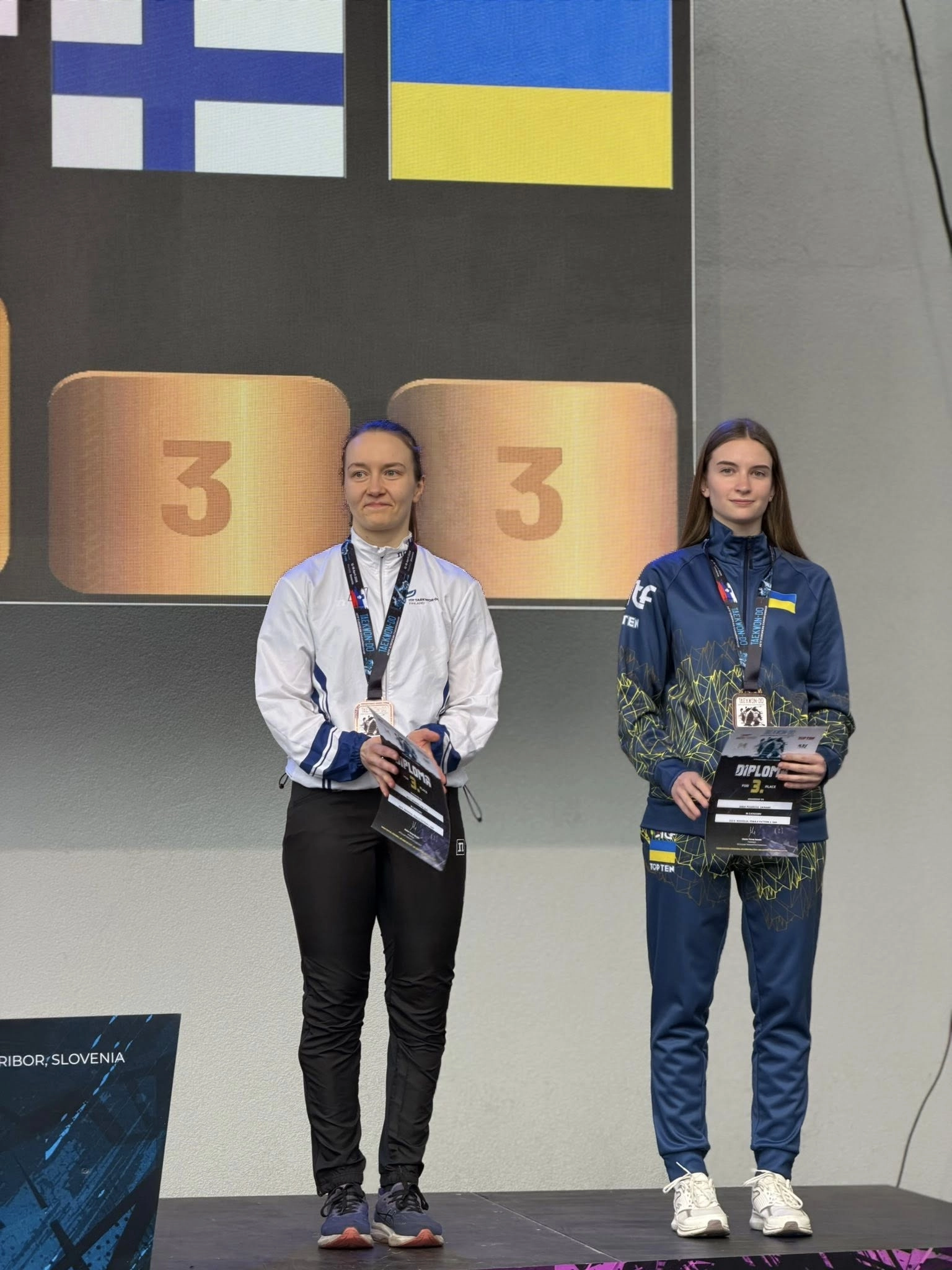 Українська спортсменка на подіумі Чемпіонату Європи з Таеквон-До AETF 2026 у Маріборі, Словенія