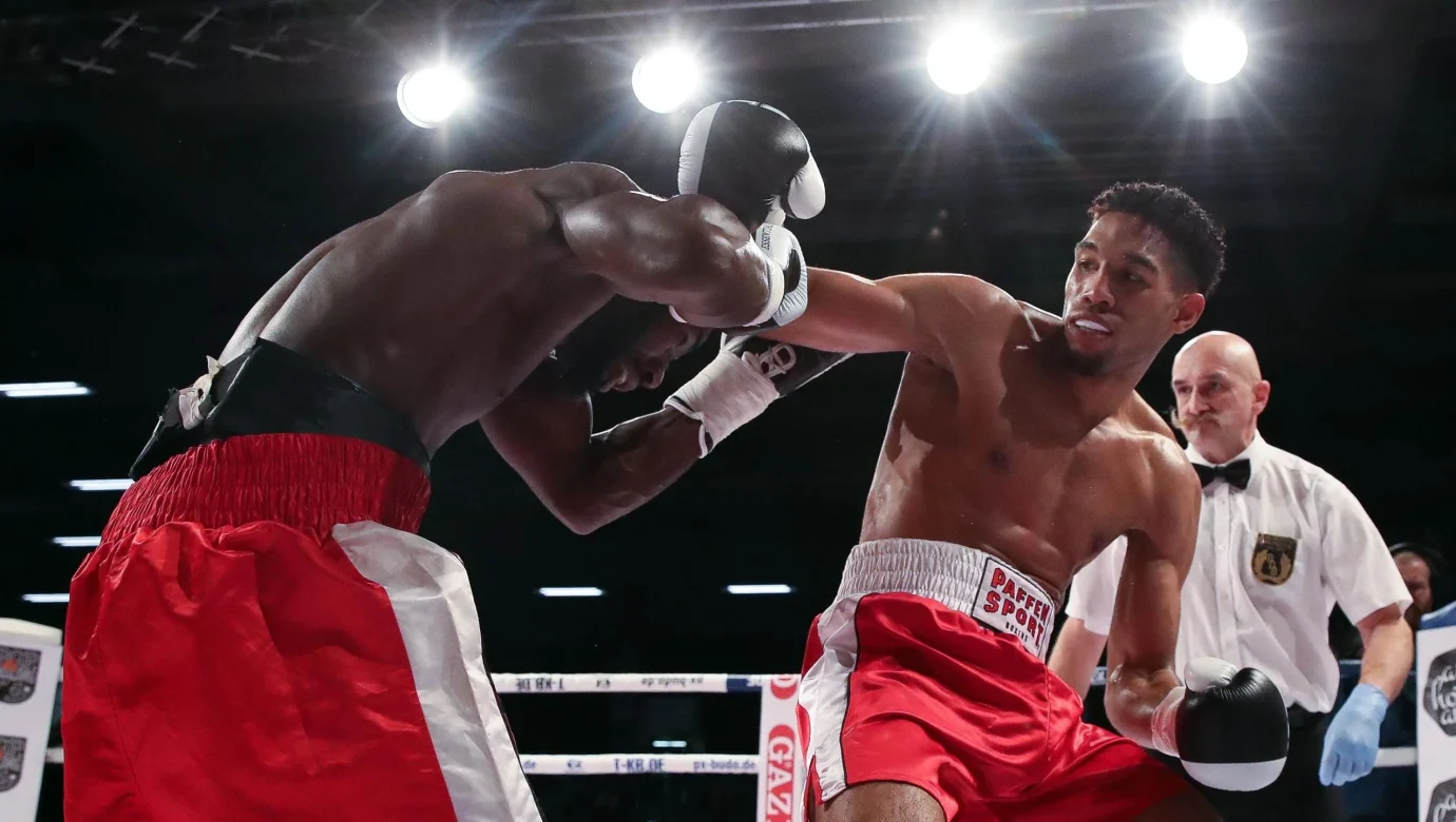 Новий король у суперсередній: як Іглесіас добився поясу IBF?