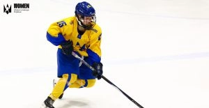 Нападниця Анастасія Нестеренко на чемпіонаті світу з хокею в Гонконгу, збірна України здобула бронзу