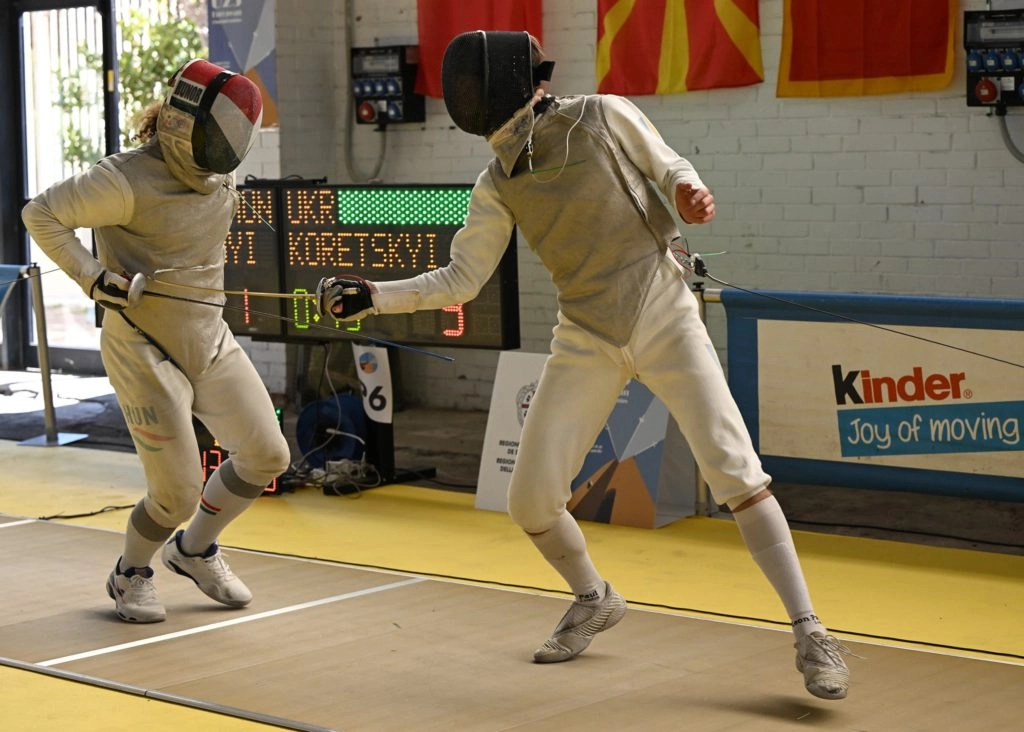 Емілі Конрад у поєдинку на чемпіонаті Європи U-23 з фехтування в Кальярі, Італія