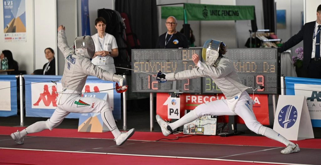 Емілі Конрад у поєдинку проти Гайї Кафоріо на чемпіонаті Європи U-23 в Кальярі