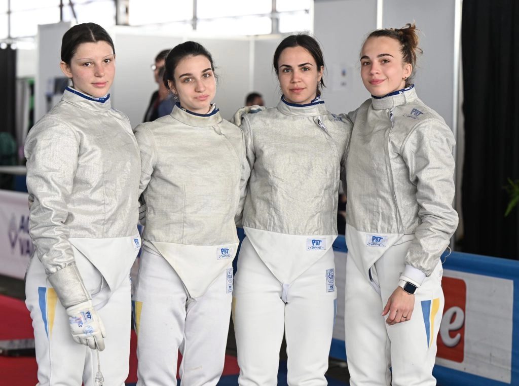 Рапіристки України на молодіжному чемпіонаті Європи 2023 у Кальярі після чвертьфіналу з Німеччиною