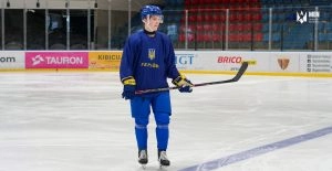 Ілля Шибінський на тренуванні збірної України з хокею перед чемпіонатом світу 2026