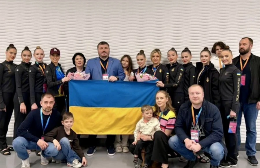 Юрій Гусєв зустрівся зі збірною України з художньої гімнастики – 6 медалей