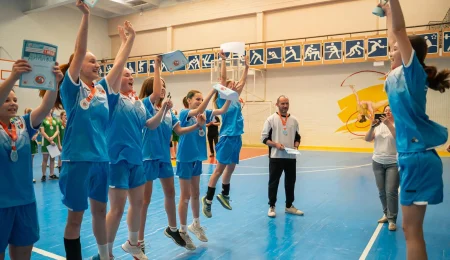 Хто виграє «Пліч-о-пліч»? Фінал гандболу 3-7 червня