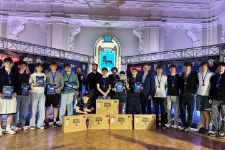 Хто взяв LDUFK School Cyber Cup з CS2? Топ‑3 шкільних команд
