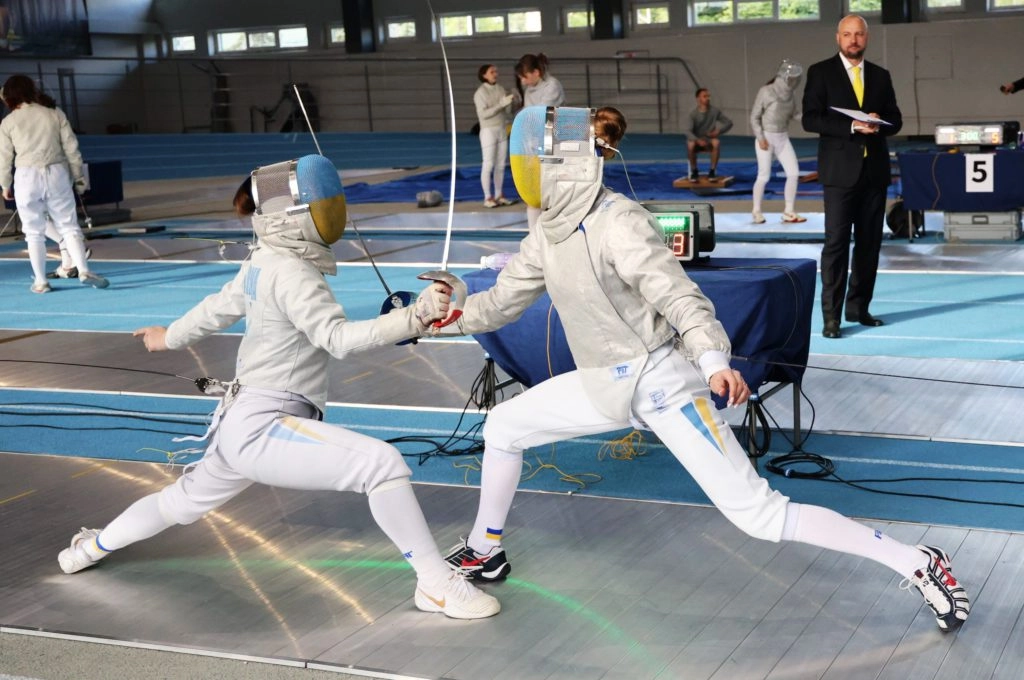 Шпажисти Харкова на чемпіонаті України-2026 у фіналі проти першої команди Києва в Олімпійському коледжі