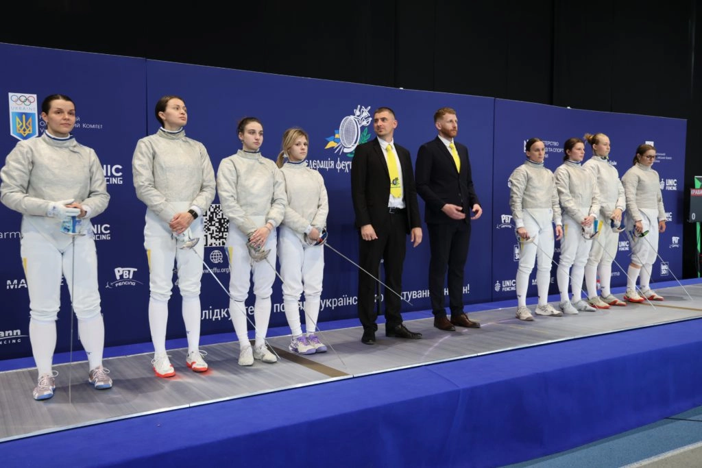 Жіноча збірна Одеси з шаблі перед фіналом чемпіонату України-2026 у Києві