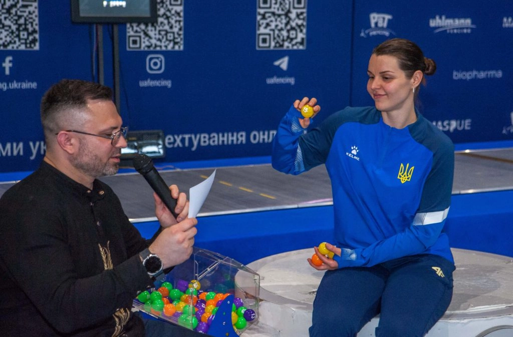 Аліна Комащук на жеребкуванні чемпіонату України-2026 з фехтування в Києві