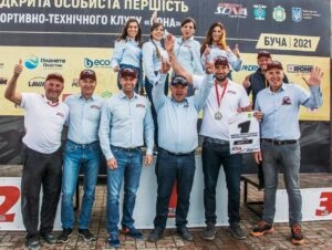 Команда СТК «СОНА» святкує перемогу на змаганнях у Бучі 2021, присвячених Сергію Пащинському