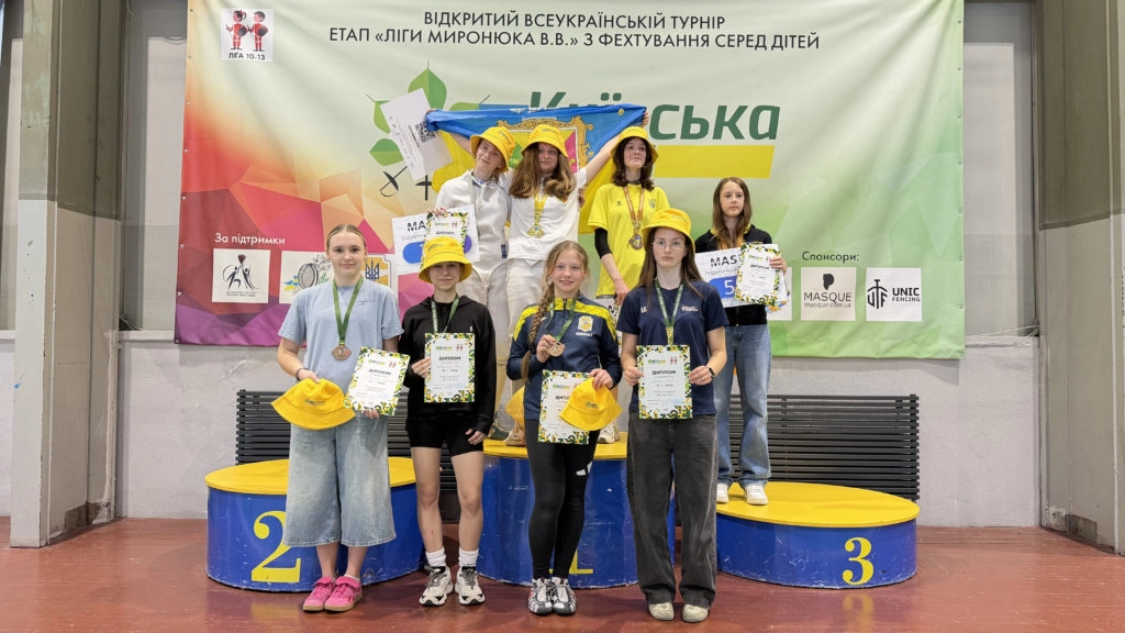 Переможці турніру з фехтування на шаблях «Київська весна» на п'єдесталі пошани в ЦСК ЗСУ