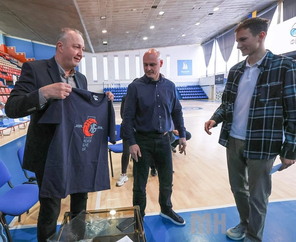 Керівництво Ніко-Баскет обговорює підсумки сезону 2025/2026 у Спортшколі Надія в Миколаєві