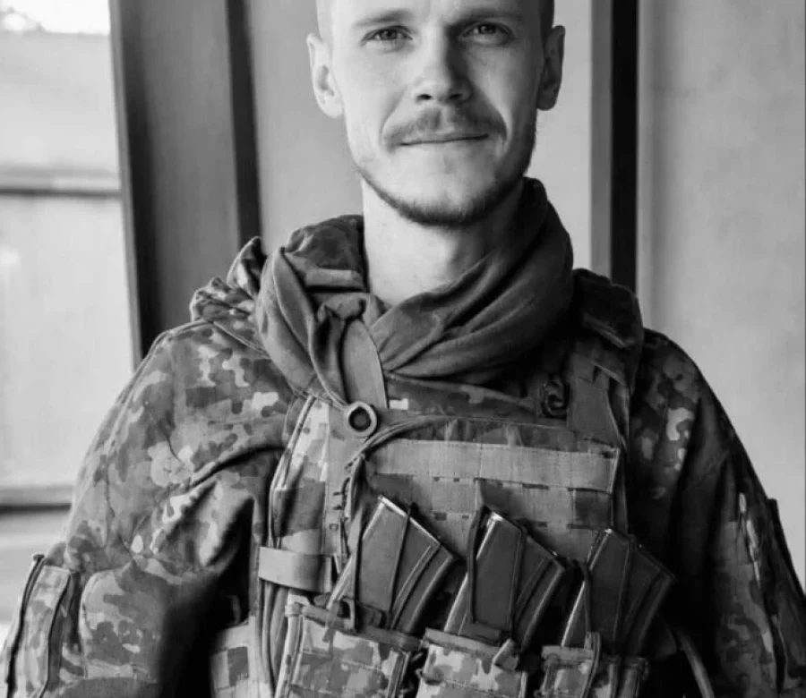 Хто він, Максим Попелюк, і коли Коломия проведе Героя?