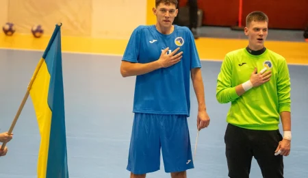 Коли і з ким зіграє Україна U-18 на EHF Championship 2026?