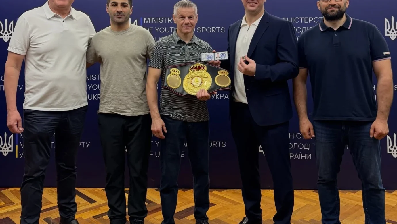 Присвоєно звання Юрію Нужненку: хто і як відзначив чемпіона WBA?