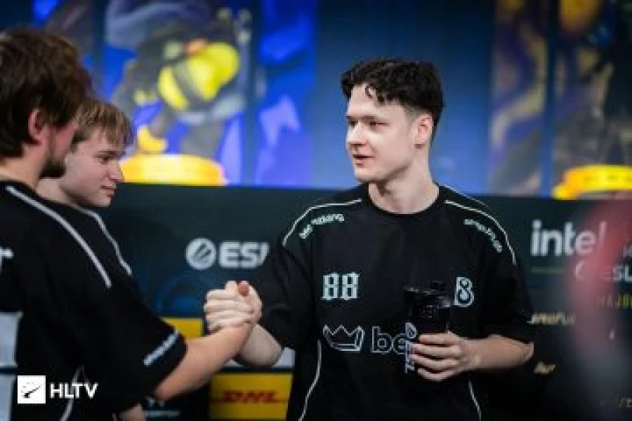 B8 поза Мейджором: FUT беруть Mirage та Ancient – 0-3 і виліт?