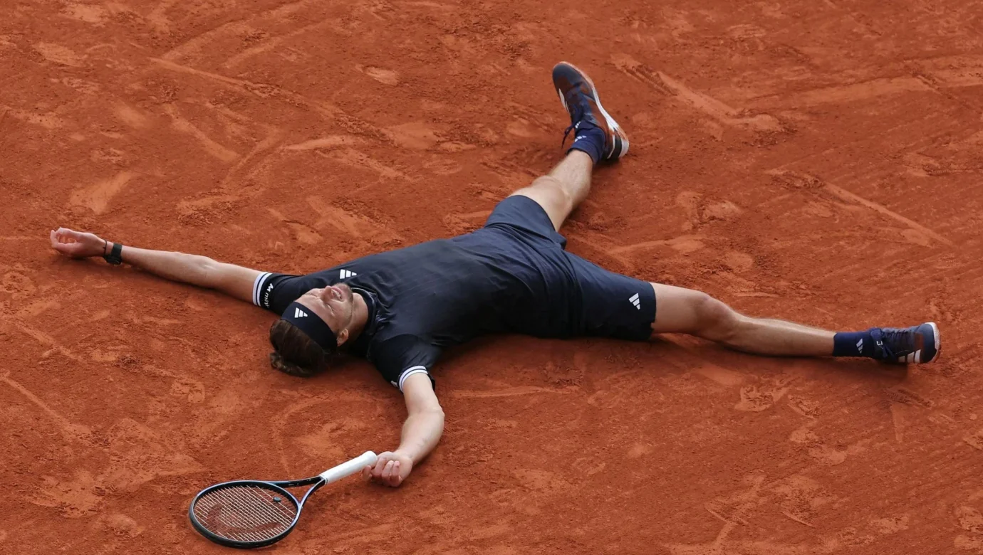 Як Звєрєв дотиснув Коболлі: 6-1 4-6 6-4 6-7(5-7) 6-1?